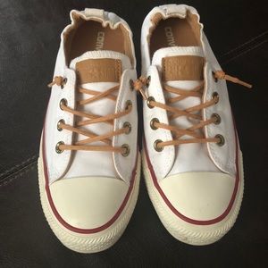 Women’s Converse leather sz 9